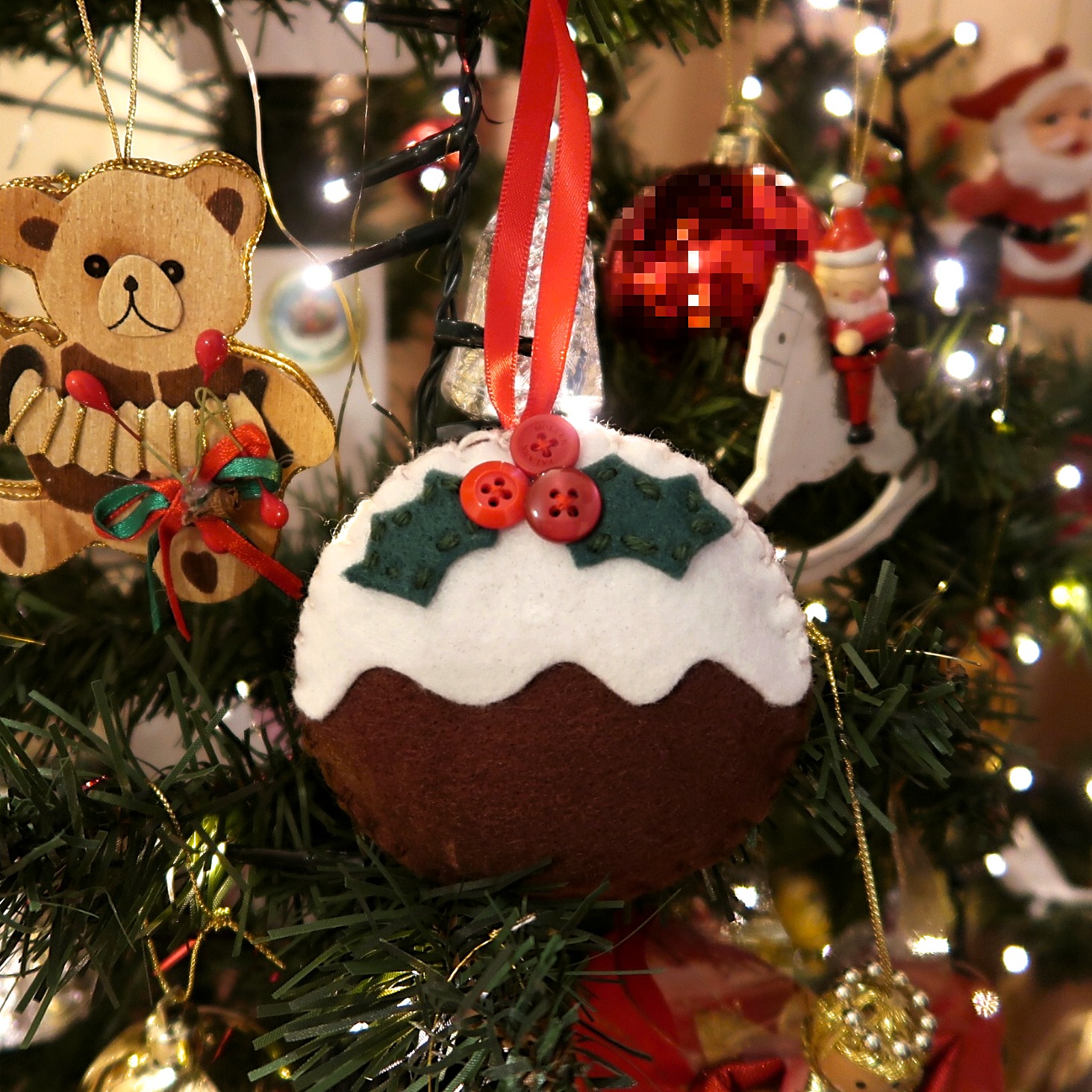 Felt Christmas Pudding Tree Decoration 